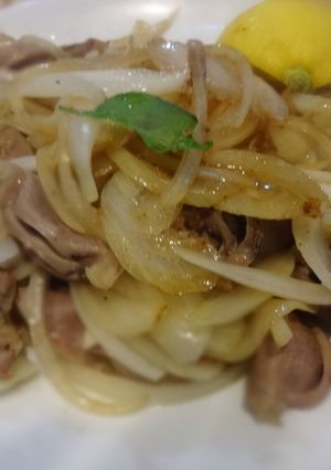 超簡単美味しい砂肝と新玉ねぎ炒め-レシピのメイン写真