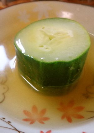 最速のデカきゅうりの冷製コンソメスープ煮-レシピのメイン写真
