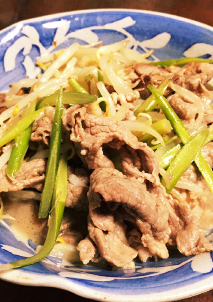 牛肉とにんにくの芽ともやしの炒め物-レシピのメイン写真