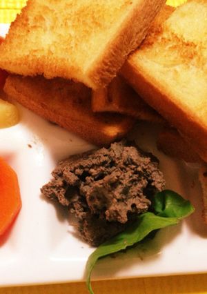 スライストーストと食べる☆レバーペースト-レシピのメイン写真