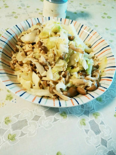 しめじと鶏ひき肉の炒め物-レシピのメイン写真