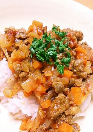 トマト缶で野菜たっぷりドライカレー-レシピのメイン写真