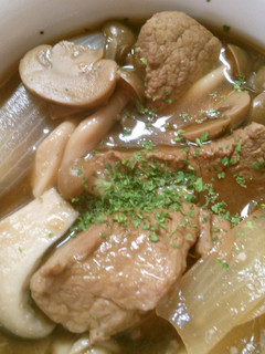 簡単!豚ヒレ肉と きのこの赤ワイン煮込み-レシピのメイン写真