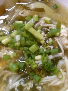 チンゲン菜とニラ もやし 卵の中華スープ-レシピのメイン写真
