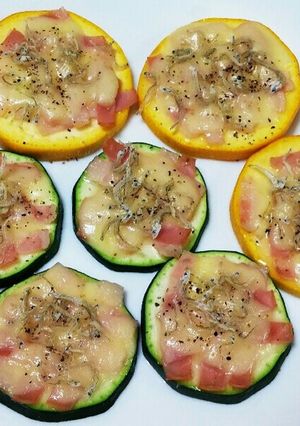 ズッキーニのベーコンしらすのっけ焼き-レシピのメイン写真