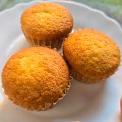 รูปของ マドレーヌの材料でカップケーキ🧁