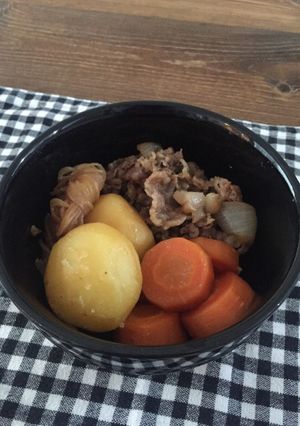 ☆ストウブで簡単無水肉じゃが☆-レシピのメイン写真