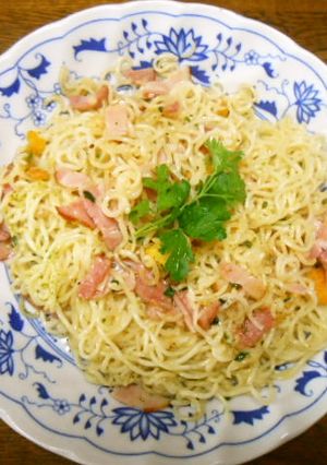 うまい棒で!濃厚シーザー風塩ラーメン-レシピのメイン写真