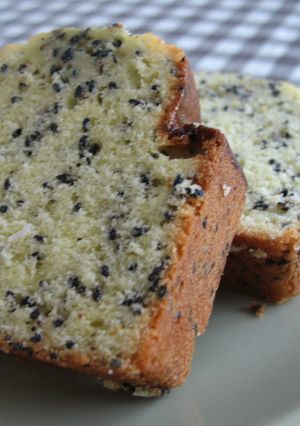 黒ゴマ！バターケーキ-レシピのメイン写真