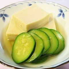 รูปของ ズッキーニと高野豆腐の含め煮