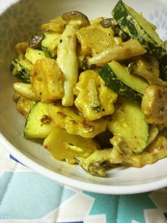 ズッキーニとちくわぶ*マヨカレー炒め-レシピのメイン写真