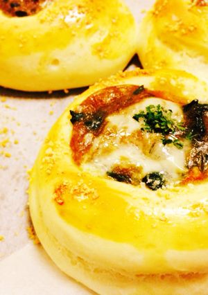 カレーパン(手ごね)♪〜カレーの残りで〜-レシピのメイン写真