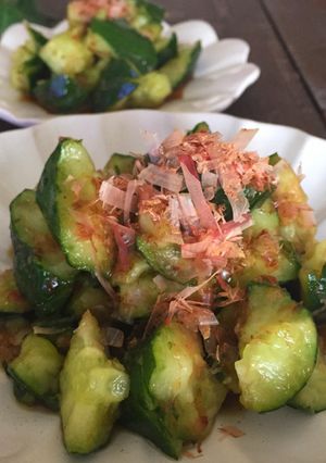 ハマる食感＊ちぎりキュウリの鰹節まみれ-レシピのメイン写真