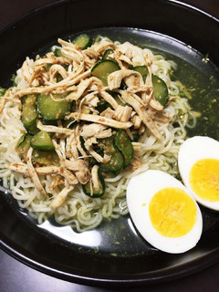 鶏ごまきゅうりの冷やしぶっかけ塩ラーメン-レシピのメイン写真