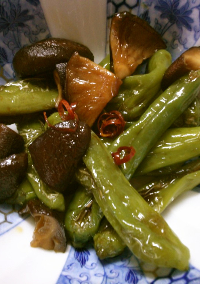 簡単！　ししとう　椎茸の　ピリ辛炒め！-レシピのメイン写真