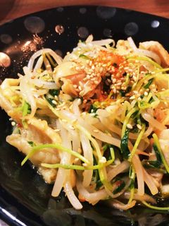 節約レシピ!!豆苗入り鶏皮炒め-レシピのメイン写真
