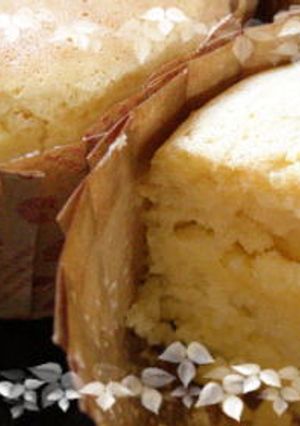 ホワふわメープル生クリームのカップケーキ-レシピのメイン写真