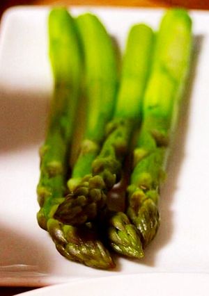 材料２つだけ。大好き！アスパラの昆布締め-レシピのメイン写真