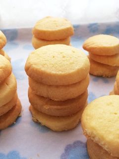 お店みたいなサクほろクッキー-レシピのメイン写真