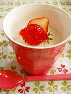 ふんわりいちごムース-レシピのメイン写真