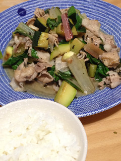 ズッキーニと豚肉のバジル炒め-レシピのメイン写真