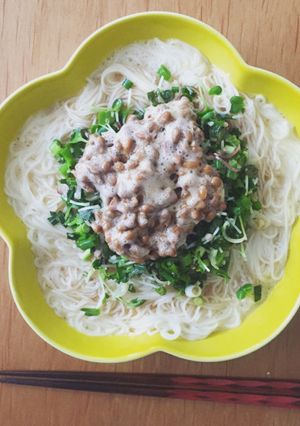 五味薬味でさっぱり☆釜玉納豆そうめん☆-レシピのメイン写真
