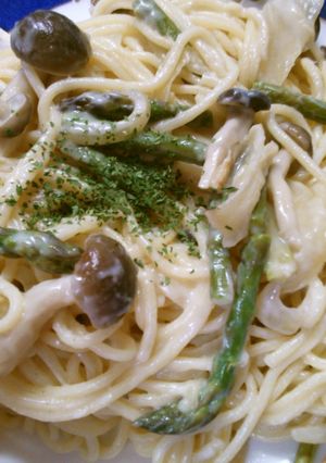 簡単！アスパラ　しめじの　クリームパスタ-レシピのメイン写真