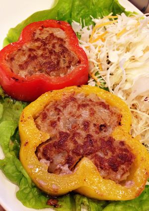 パプリカdeハンバーグ-レシピのメイン写真