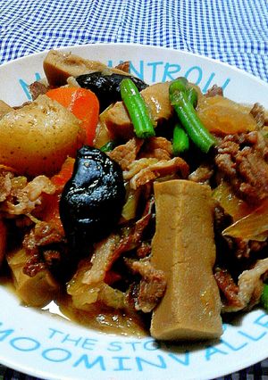 調理室ﾖﾘ～高野豆腐入り肉じゃが(^^)-レシピのメイン写真