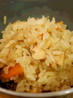 食べすぎ注意!鮭の和風バター炊き込みご飯-レシピのメイン写真