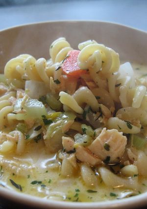 鮭缶でホワイトスープパスタ-レシピのメイン写真