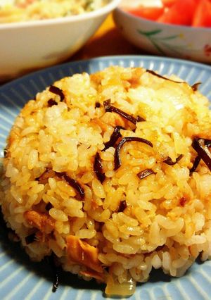 ツナと塩昆布のチャーハン♪-レシピのメイン写真