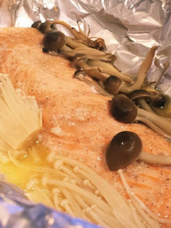 簡単♡サーモンとキノコのホイル焼き♡-レシピのメイン写真