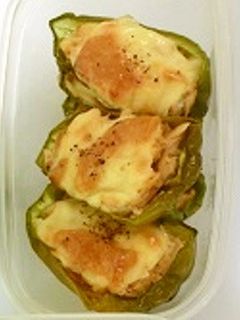 お弁当に!ピーマンのツナマヨチーズ焼き-レシピのメイン写真