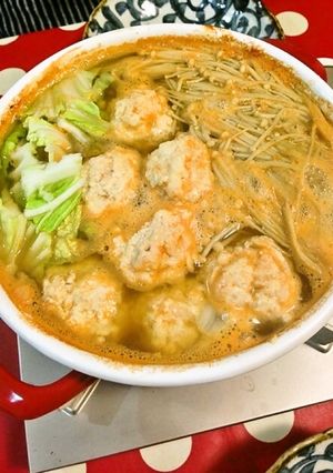 ふわふわプリプリ！海老だんご鍋-レシピのメイン写真