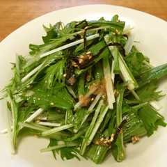 รูปของ ５分で！水菜のパリパリ梅こんぶサラダ