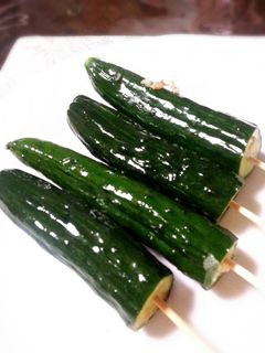 夏の風物詩*生姜の効いた冷やしきゅうり-レシピのメイン写真