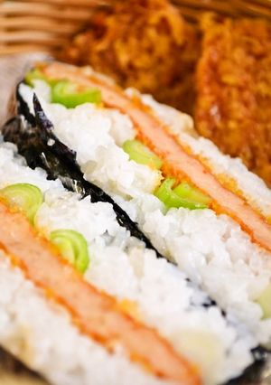 広島名物 がんすでおにぎらず-レシピのメイン写真