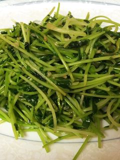 シンプル!豆苗のにんにく塩炒め-レシピのメイン写真