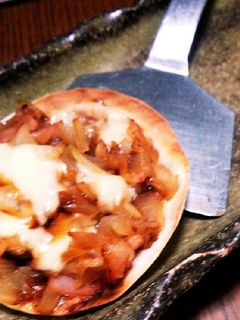 ランチに!お好み焼き風ミニピザ♪-レシピのメイン写真