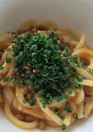 ピリ辛納豆うどん♪-レシピのメイン写真
