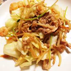 รูปของ ご飯がすすむ！簡単ガッツリ野菜炒め