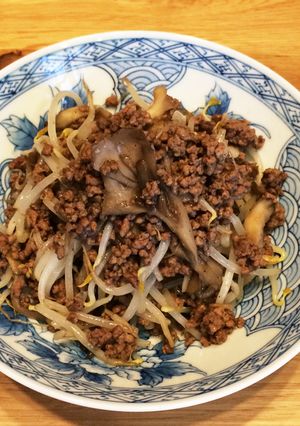 舞茸もやしの肉塩胡椒炒め-レシピのメイン写真