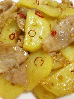 新じゃがと豚肉の甘辛炒めゴマを利かせて!-レシピのメイン写真