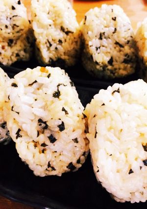 葉唐辛子の佃煮のおにぎり-レシピのメイン写真