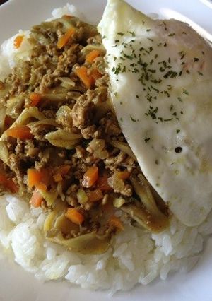 家の食材で☆キノコの簡単ドライカレー-レシピのメイン写真