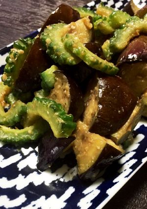 苦み控えめ★ゴーヤとナスの味噌炒め-レシピのメイン写真