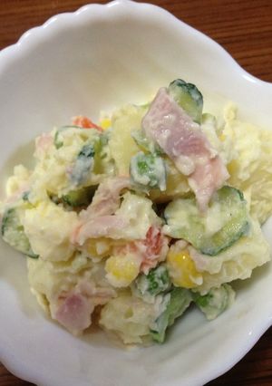 彩りキレイ★みんな大好きポテトサラダ-レシピのメイン写真