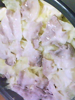 キャベツと豚肉の蒸し煮鍋-レシピのメイン写真