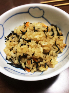 簡単ひじきの炊き込みごはん-レシピのメイン写真